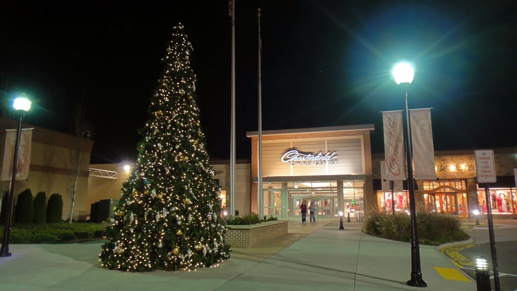 Chesterfield Towne Center Christmas Tree on Black Friday Night by Fox Mitchell