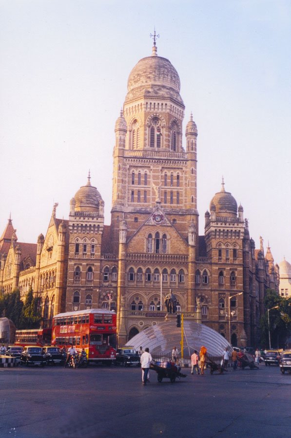 Victoria Terminus, Mumbai by ryemang