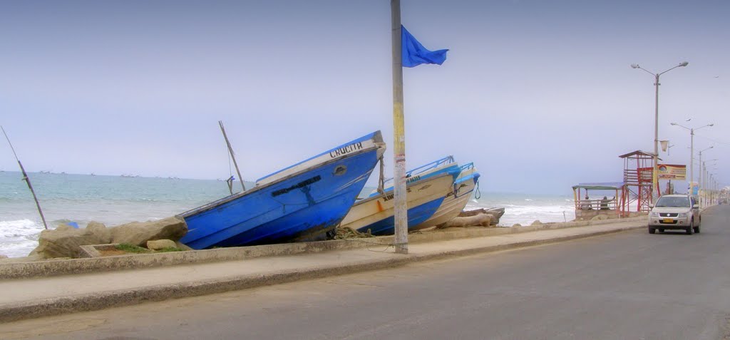 Crucita, Manabí by Carlos Echanique