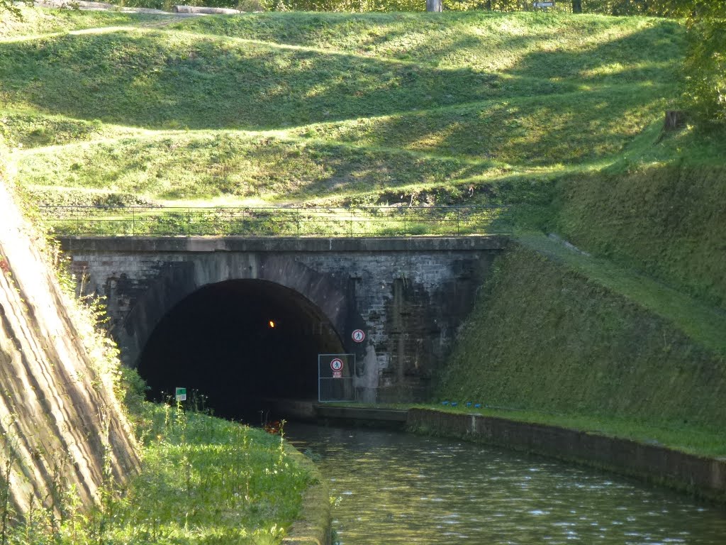 Canal de la Marne au Rhin. PK 248_120930 by Martin Dudle-Ammann