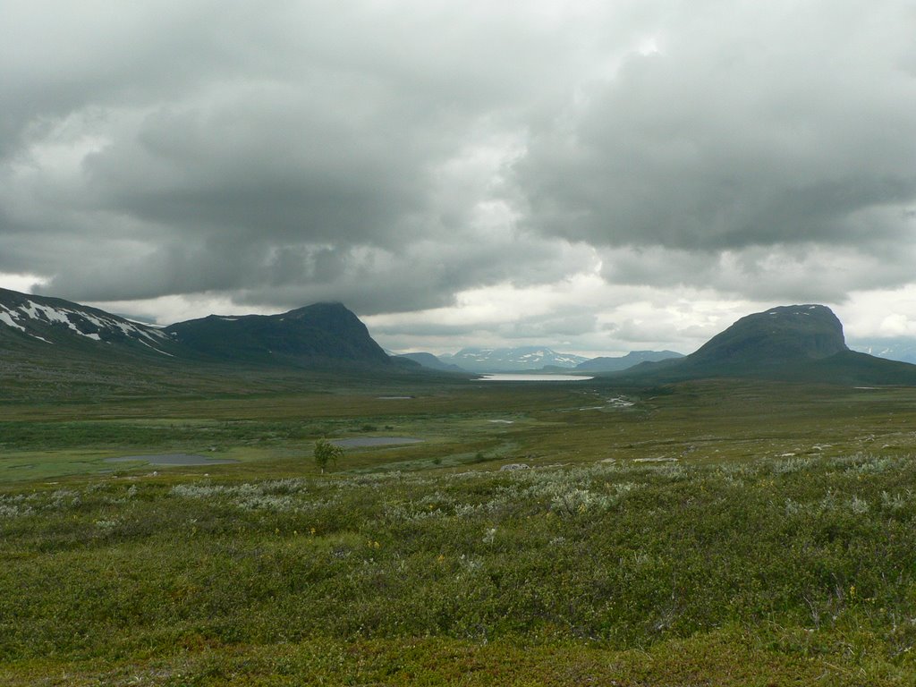 Sight into Stora Sjöfallet NP by Starosta