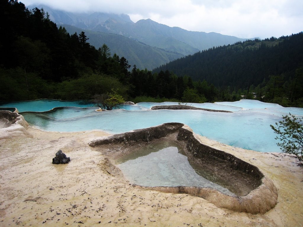 Huanglong reserve by michaelR