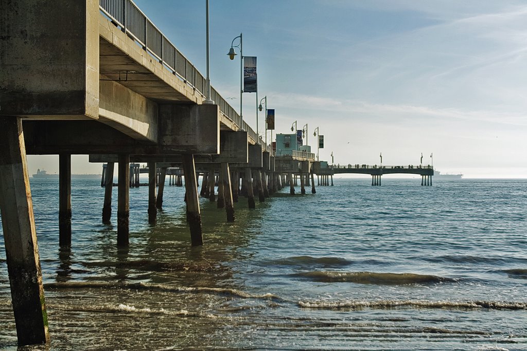 Belmont Pier by cj5