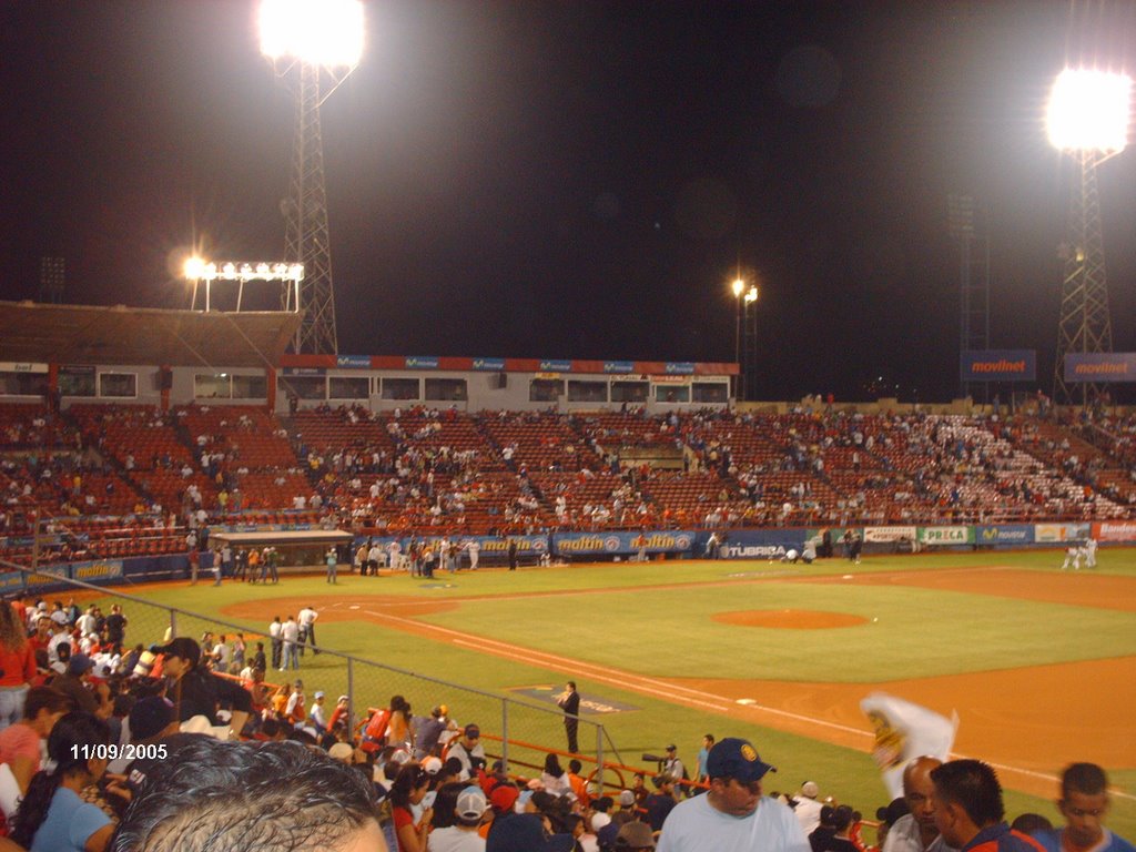 Glorioso estadio by Ing rafael gomez