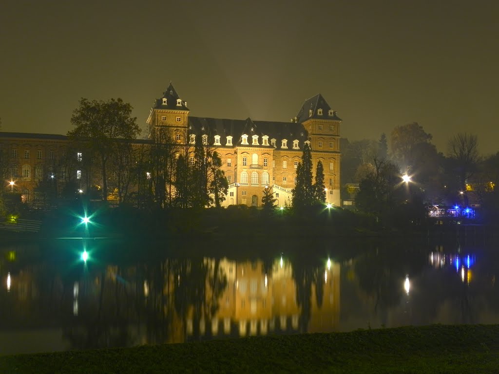 Torino - Castello del Valentino by Valerio Manassero