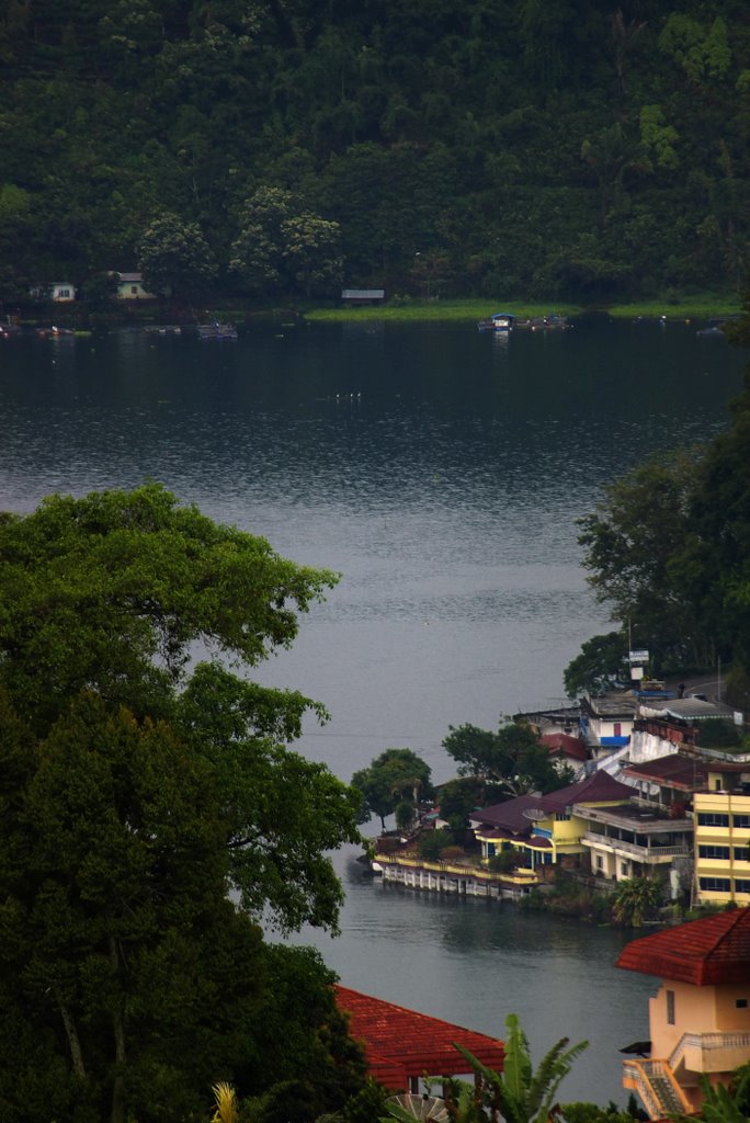 Parapat Bay by Bobby Lesmana