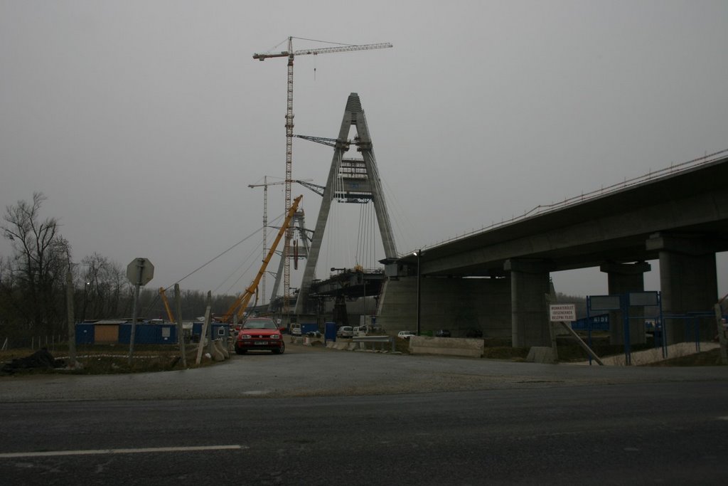 New bridge under construction by Mihaly Barosi