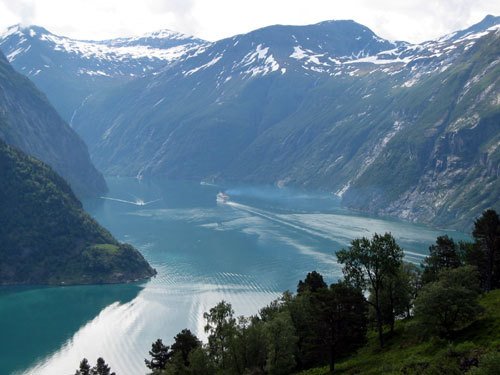 Blick zum Geirangerfjord - Norwegen by Robby-BF