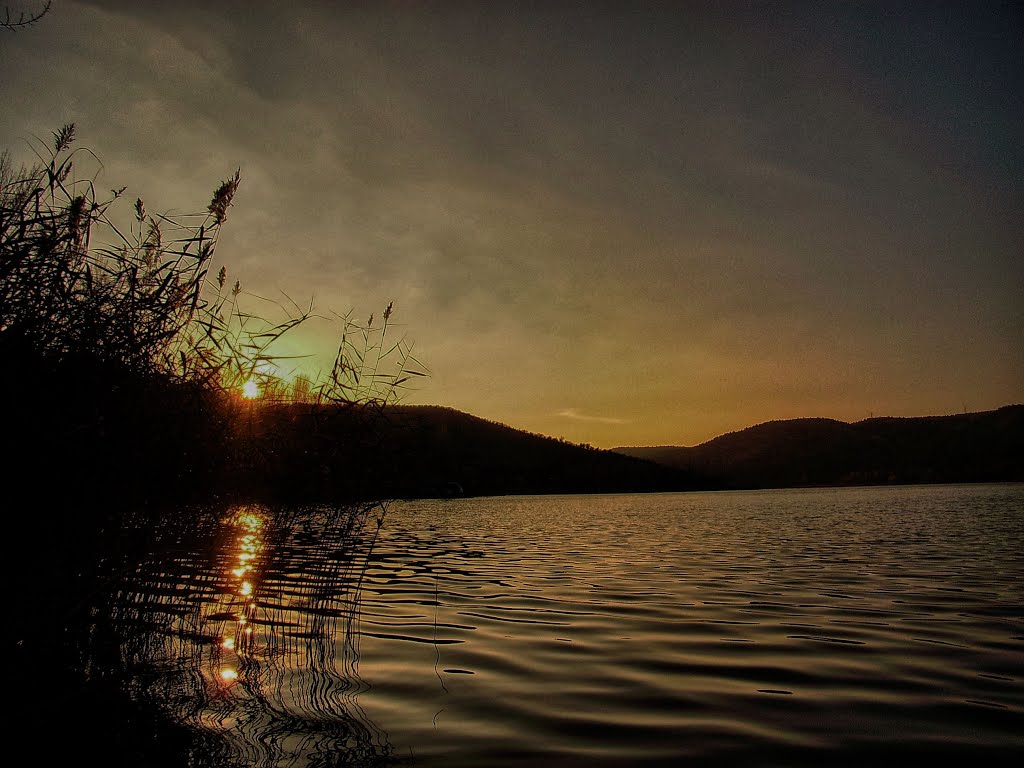 Sunset in Lake Eymir by _mhmtylmz_