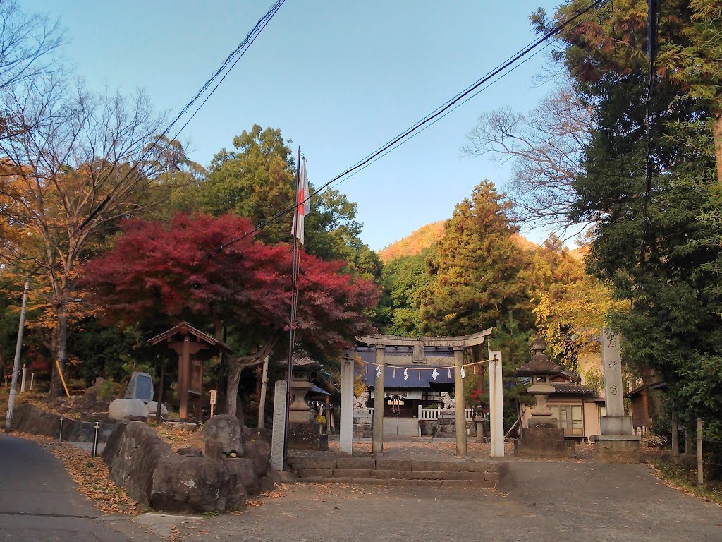 甲府　酒折神社 by mthr110