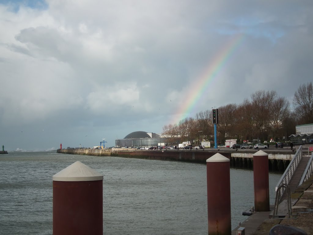 Arc en ciel sur nausicaa by yveslerousseau