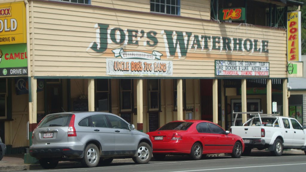 Eumundi Pub by huug