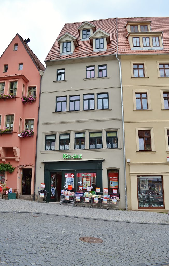 Lutherstadt Eisleben - Am Marktplatz by Canadian Mike