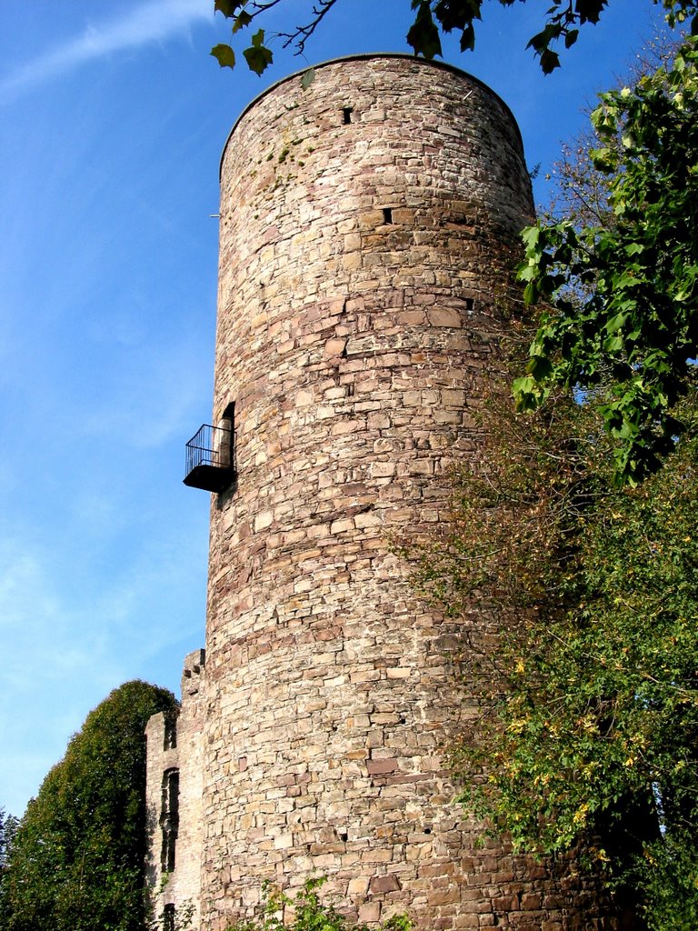 Turm der Krukenburg by ROMAHI