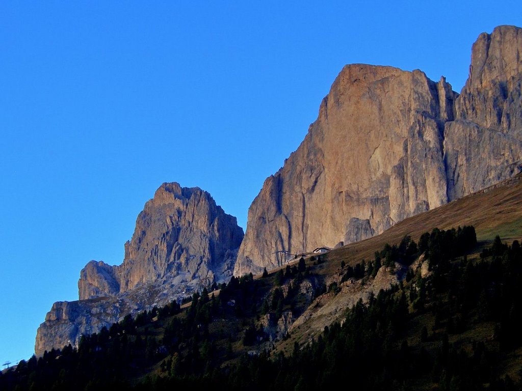 La roda de Vael - Passo Costalunga by Marco Vanzo