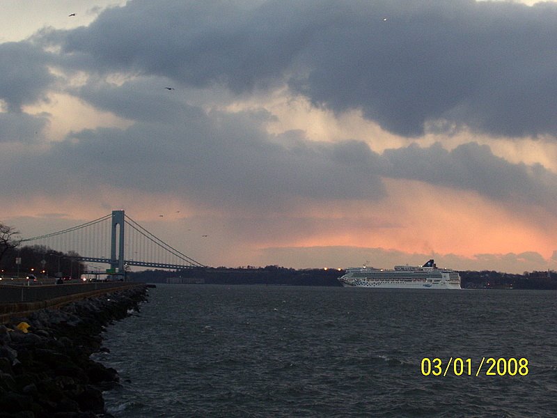 Into the Atlantic,New York Bay by Manuel Santiago