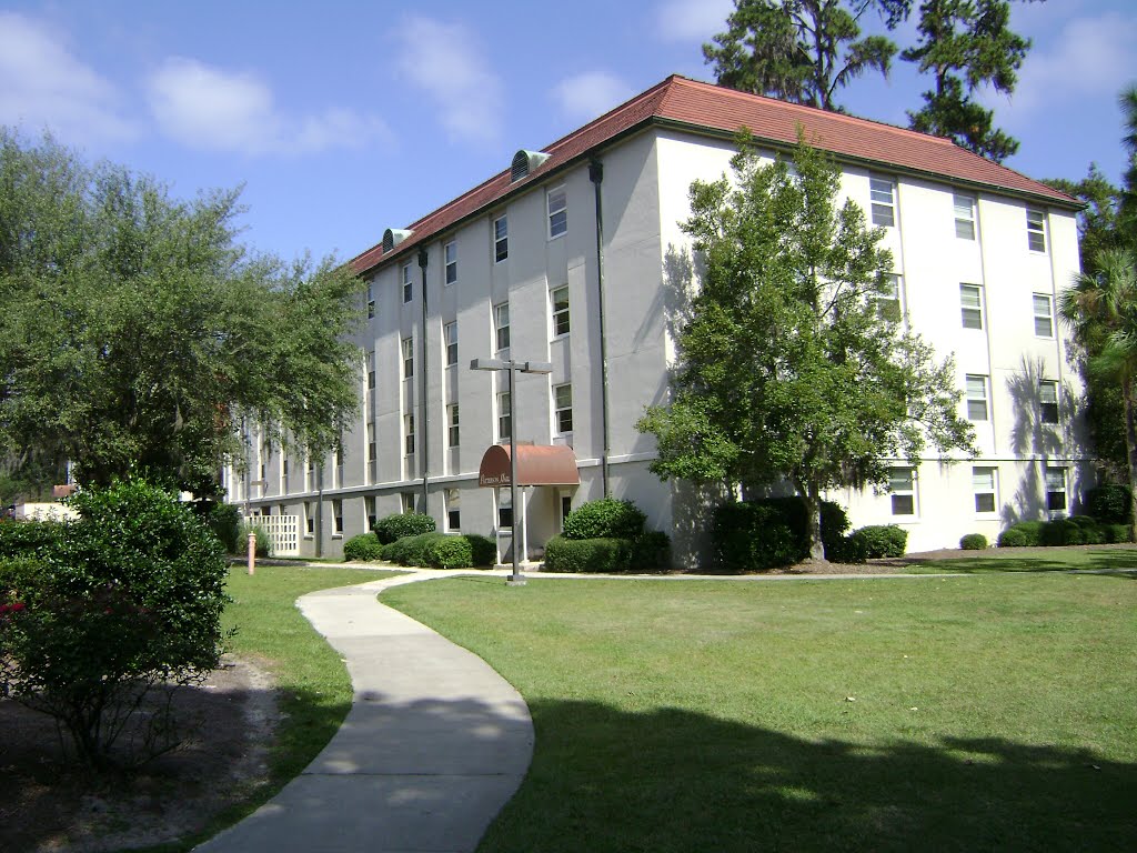 Patterson Hall (SW corner), Valdosta State University by mriveraz