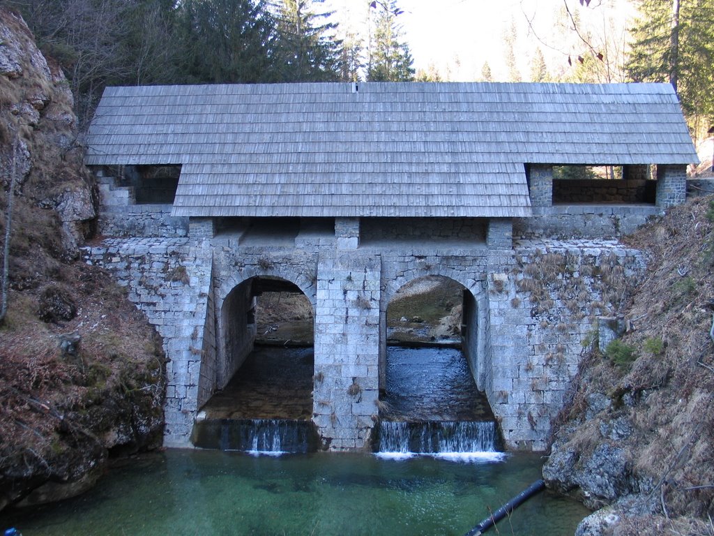 "Klavze" on the Idrijca River by ludvikkumar