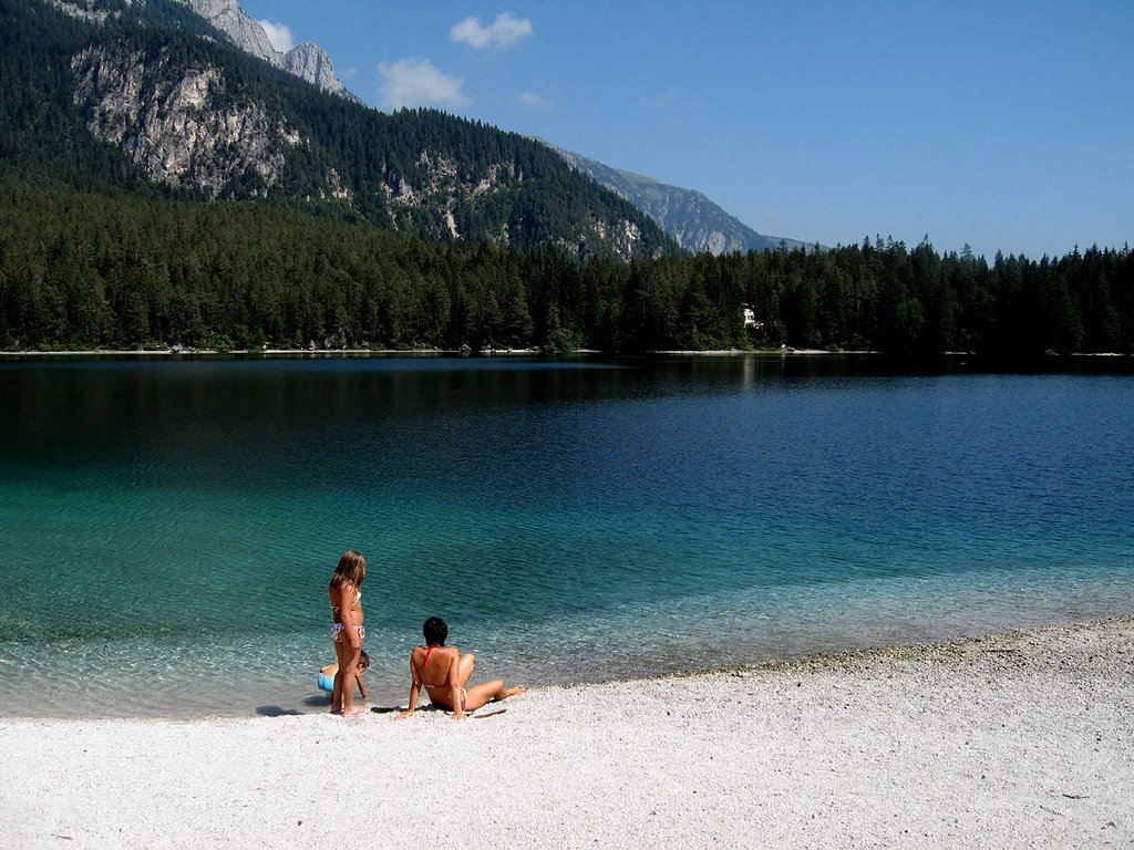 Spiaggia sul Lago di Tovel by Karl Demetz