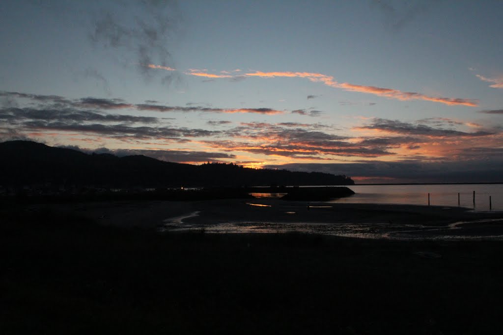 Neah Bay Sunset by tomtompics