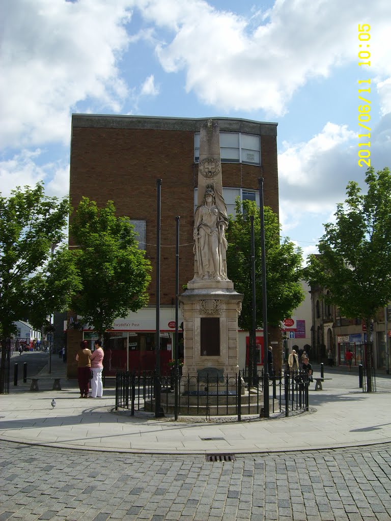 Monument, Dunraven Place, Bridgend, Mid Glamorgan 11 June 2011 by riooniow