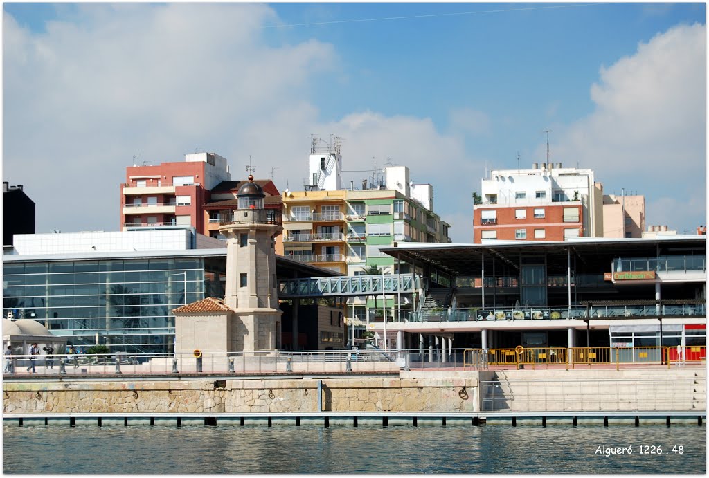 CASTELLÓN 2012.- Vista desde uno de los muelles La Marina. by Algueró