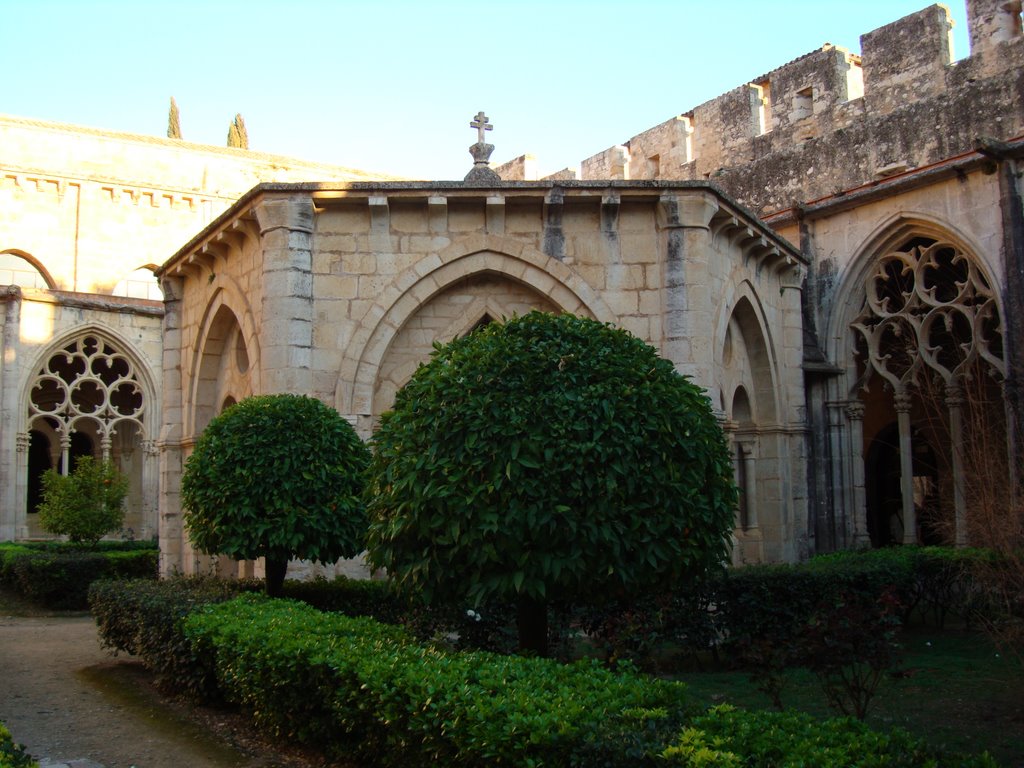 CATALUNYA-Reial Monestir de Santes Creus (Templet des de l´interior del claustre) by josep.cat