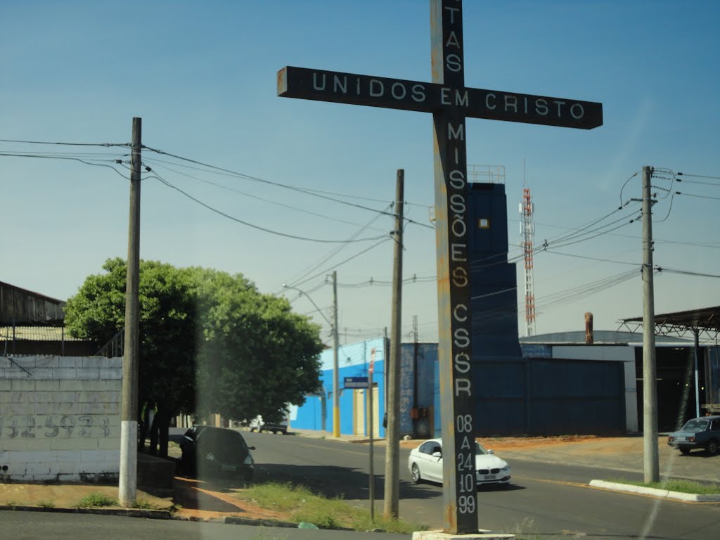 CRUZEIRO NA ENTRADA DE JACÍ by valdecir costa da silva