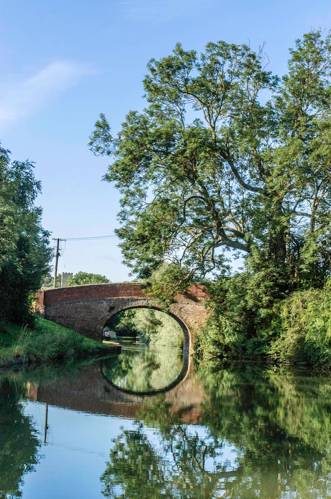 Chapel Lane Bridge on the outskirts of Blisworth by hilofoz