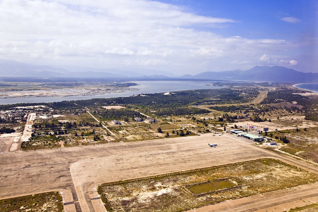 Cam Ranh Airport by 江波（jiangbo）