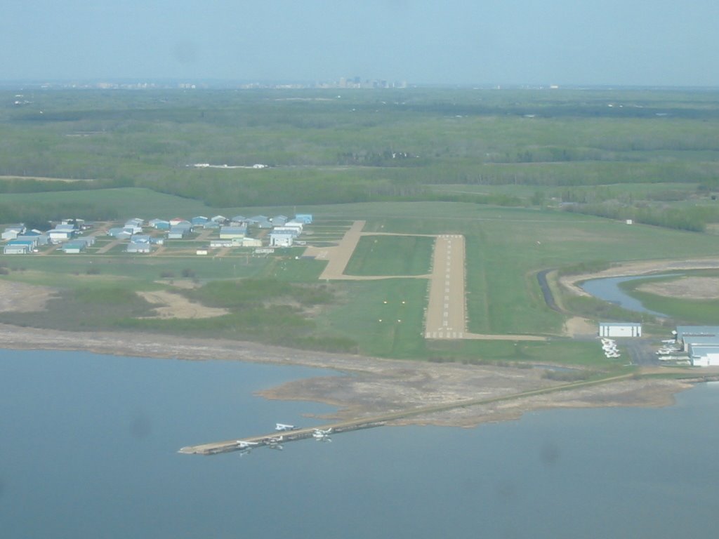 Cooking Lake Airport by royuchman