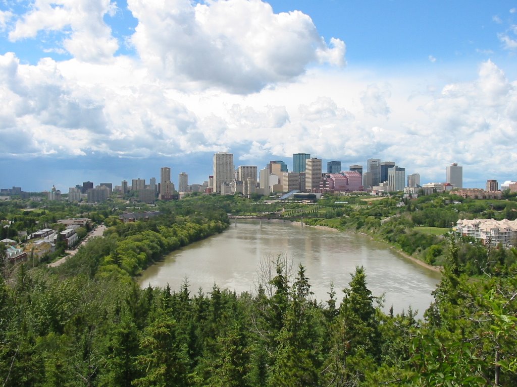 Edmonton skyline by royuchman