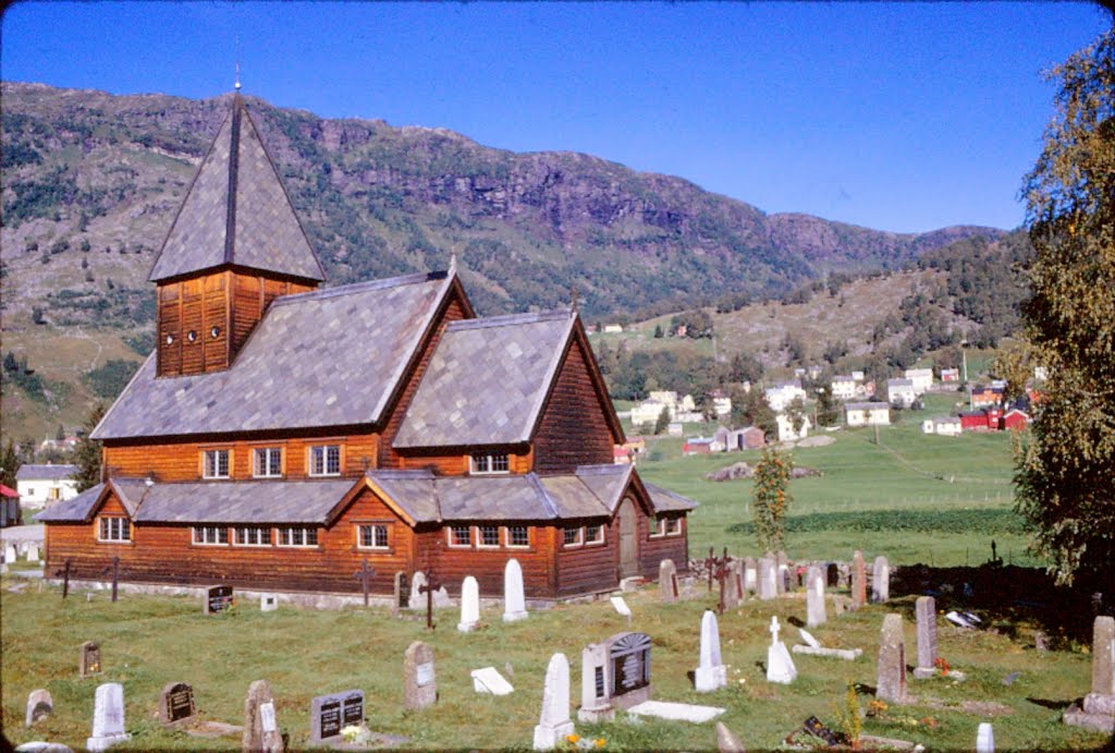 Røldal stavkirke ( 1974 ) by H.Jelstad