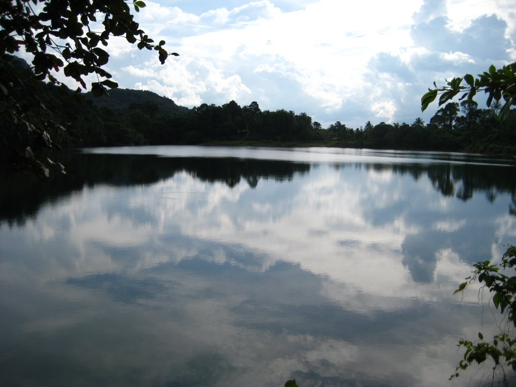 Tasik biru by Gariey Sia