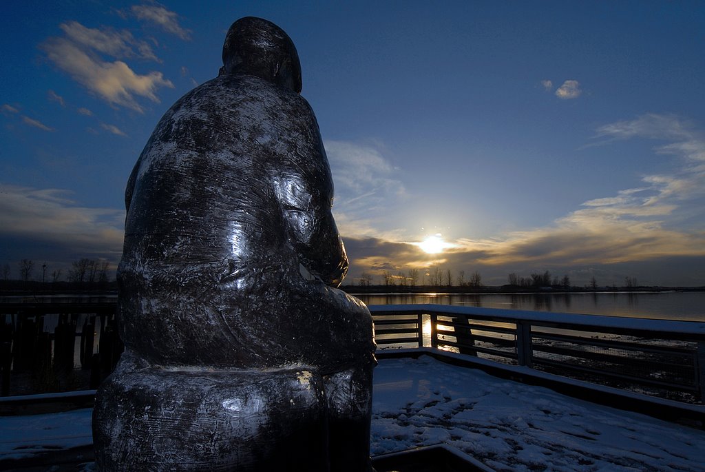 Monument to Japaneese Fishers by bg2361