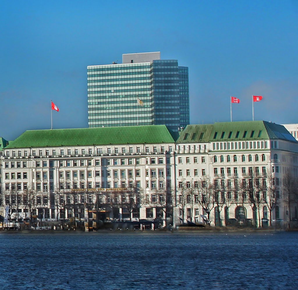 Hamburg Fairmont Hotel Vier Jahreszeiten, View from Binnenalster, Neustadt, Hamburg, Deutschland by chrierbe