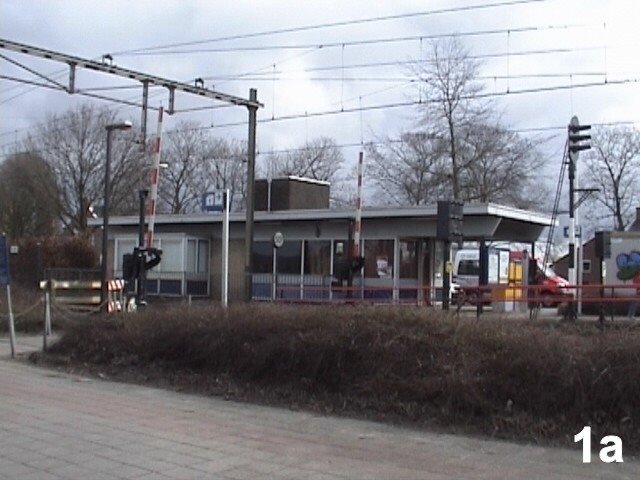 ACHTERZIJDE STATION RAVENSTEIN by M.C. vd HEIJDEN