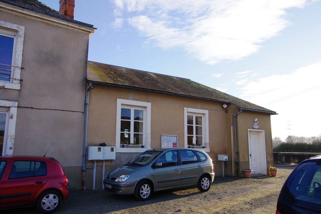 Mairie de Beillé by Jean-Paul Dominique BERTIN