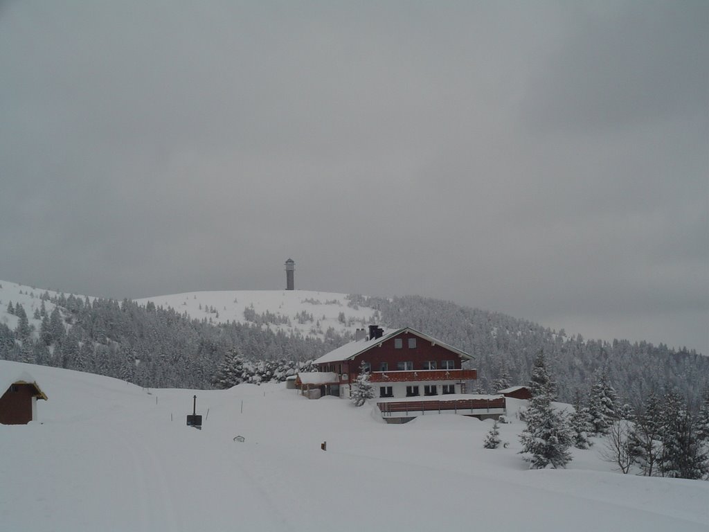 Todtnauer Hütte am Feldberg by Florian Süß