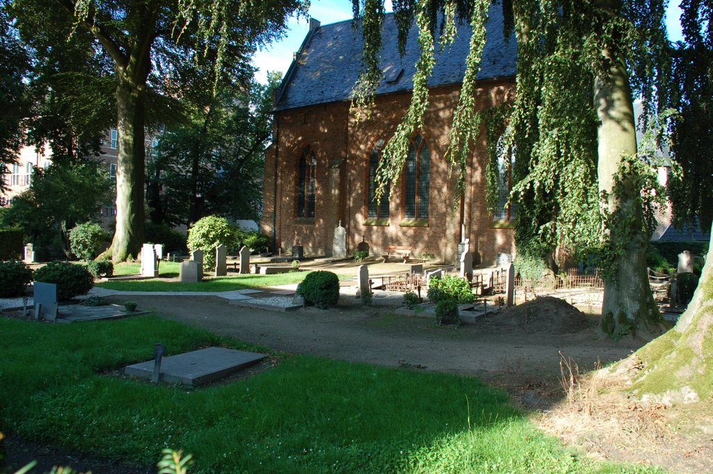 Huis bergh Kerk by Mark Rutten