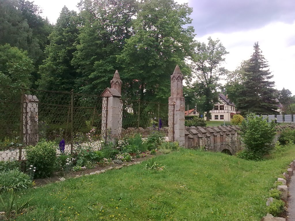 Grabenbrücke in Trockenborn by hexengrund