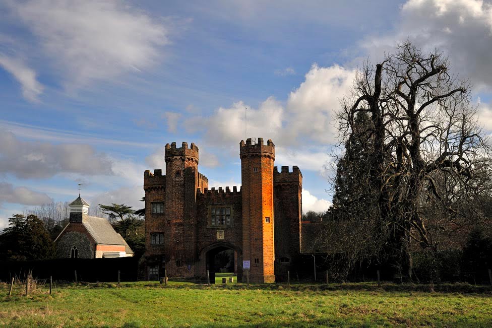 Lullingstone Castle by crjennings.com