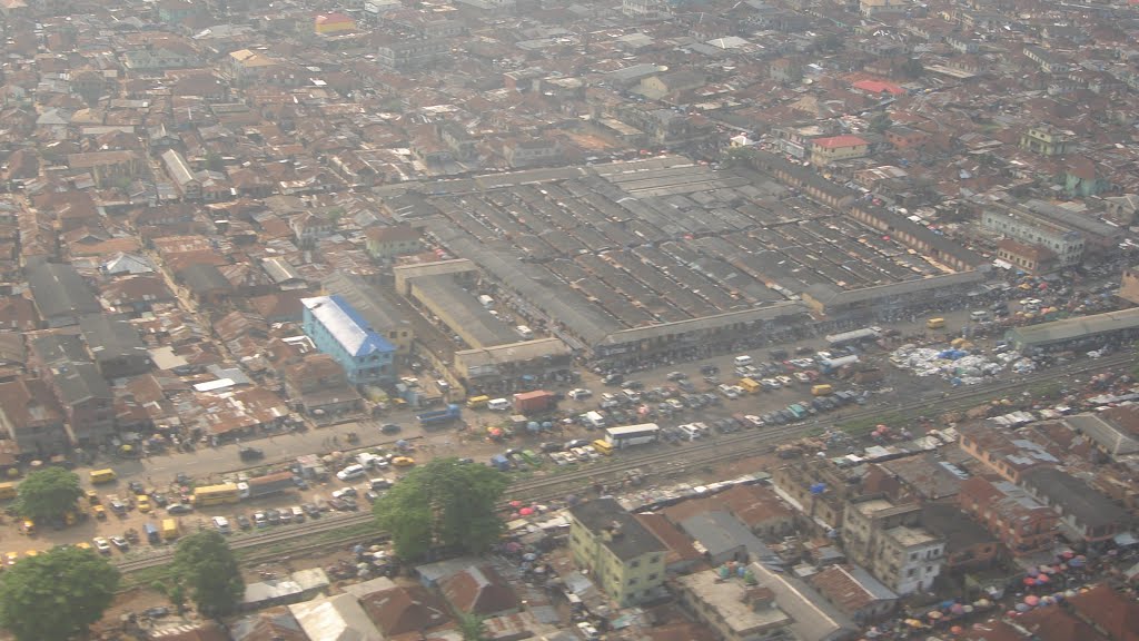 Ikeja Lagos - seen from above 20121121-02 by Delondiny