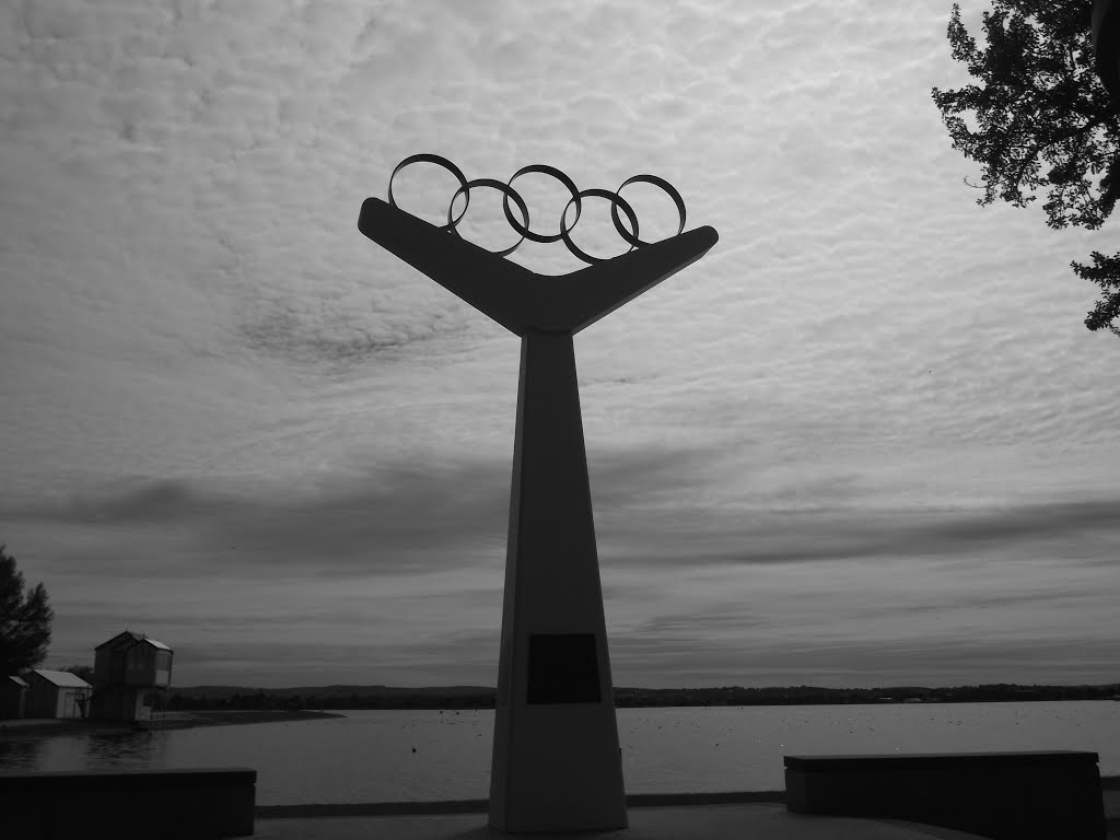 Olympic Memorial at Lake Wendouree by "Zildjian"