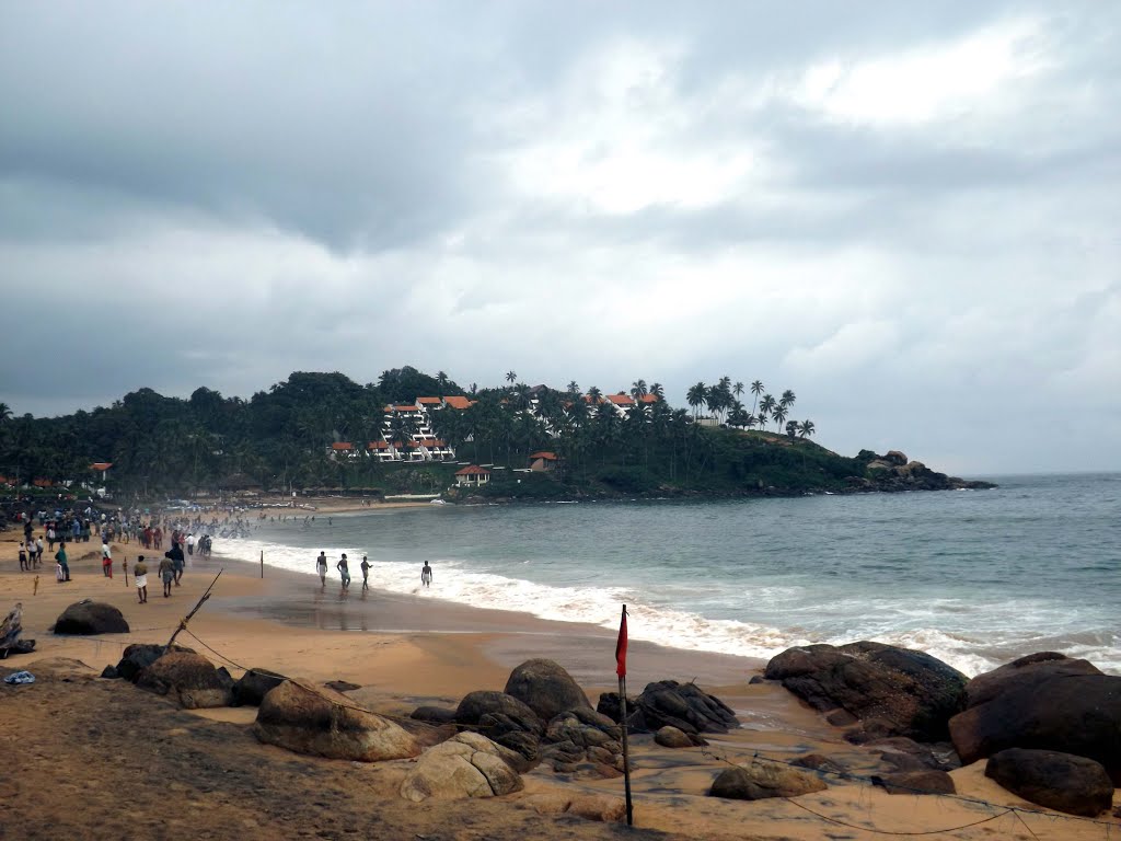 Kovalam beach by binyamin00