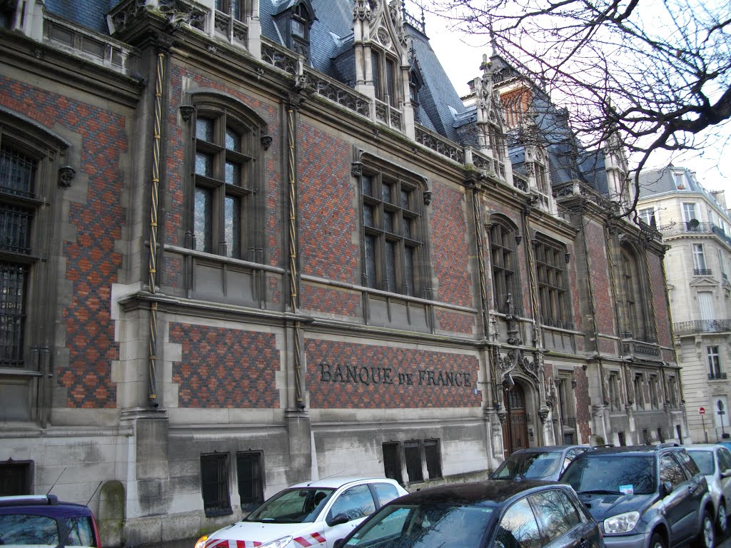 Banque de France Place du Gl Catroux à Paris 17e by Claudius B.