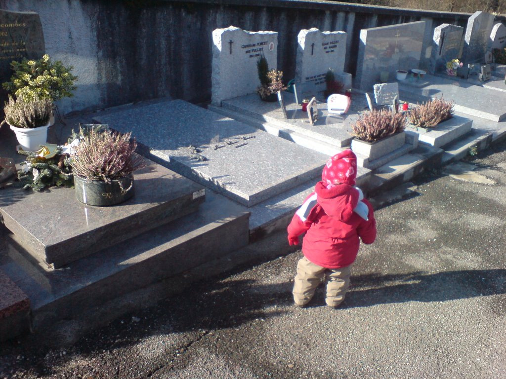 Cimetière de Collonges-sous-Salève by www.cri.ch -- Christ…