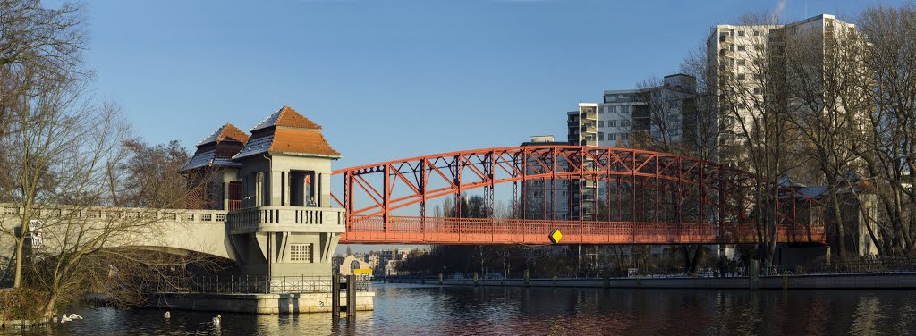 Tegeler Hafen, Sechser Brücke by FotoKl@us