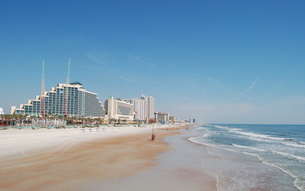 Daytona Beach by Mike Munie