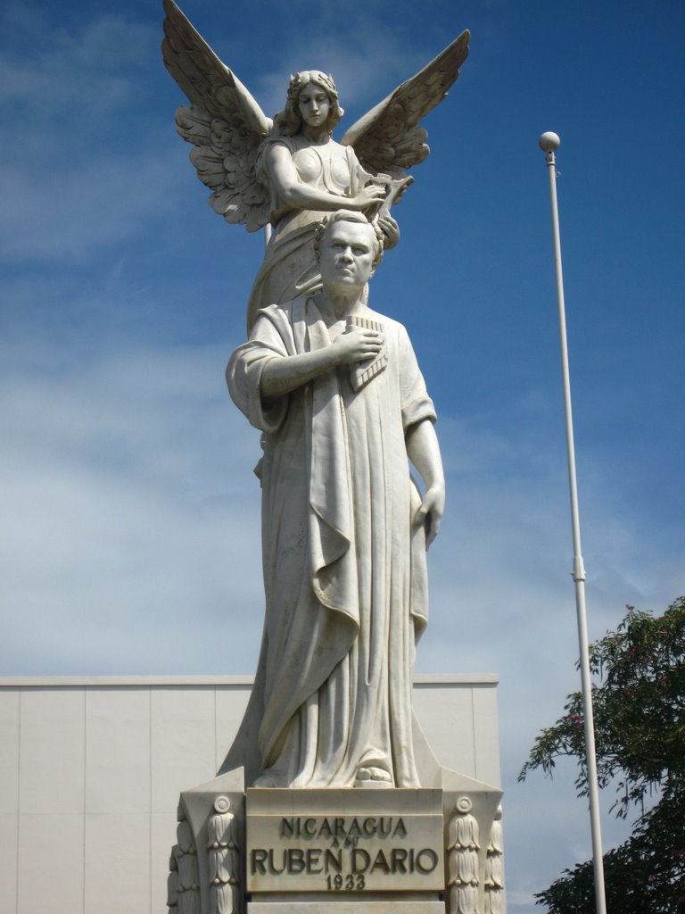 Managua Monumento a Rben Dario by omontealegre